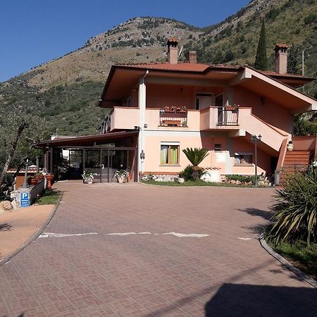 Bed and Breakfast Solerosa Fondi Exterior foto